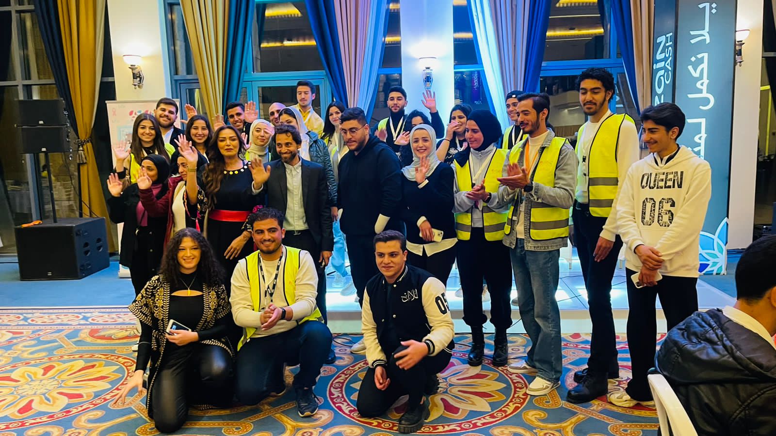 Madar Al-Saa Images 0.9080586841524547