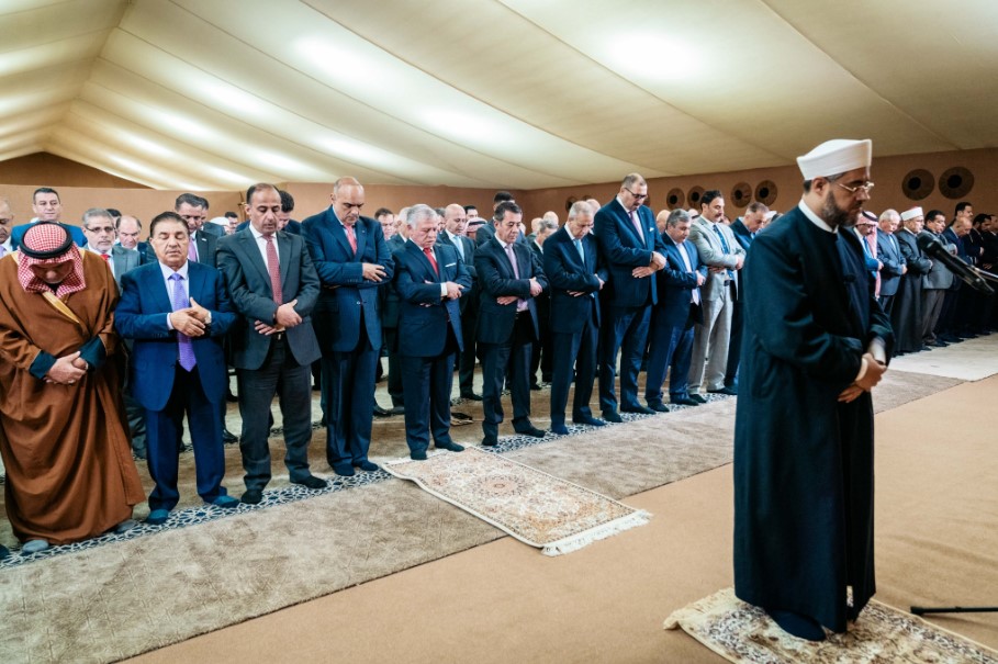 Madar Al-Saa Images 0.6837717099772254