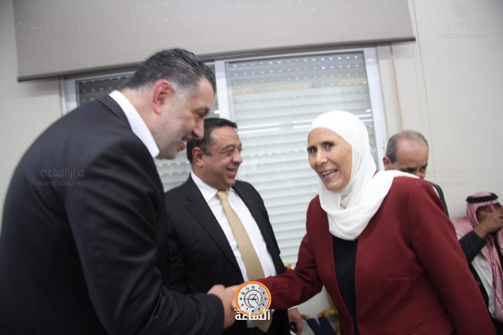 Madar Al-Saa Images 0.2979245700091169