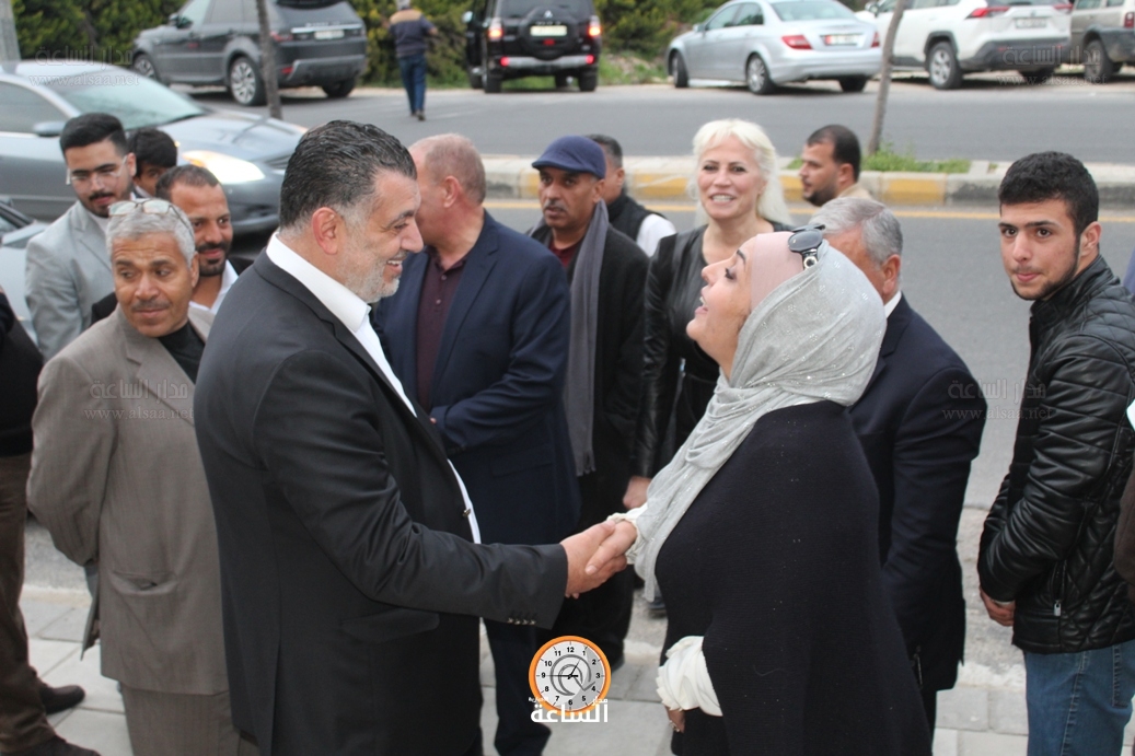 Madar Al-Saa Images 0.021385560755224686