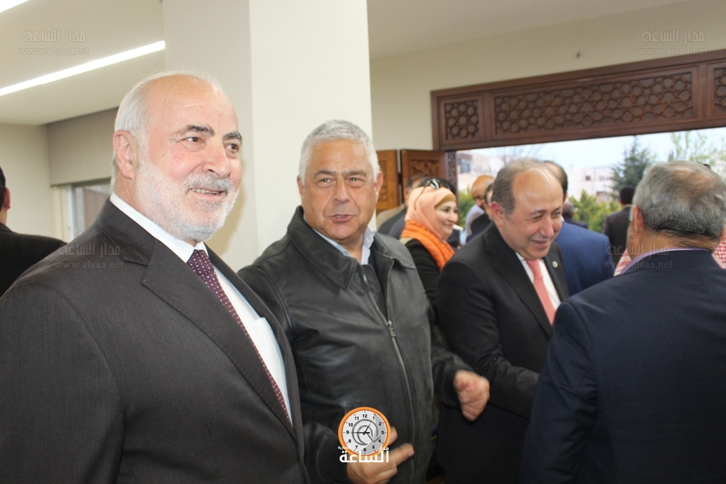 Madar Al-Saa Images 0.3939811595192