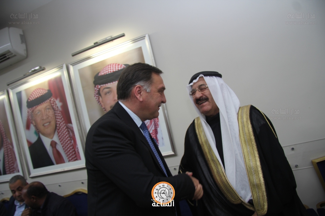 Madar Al-Saa Images 0.34063336845319125