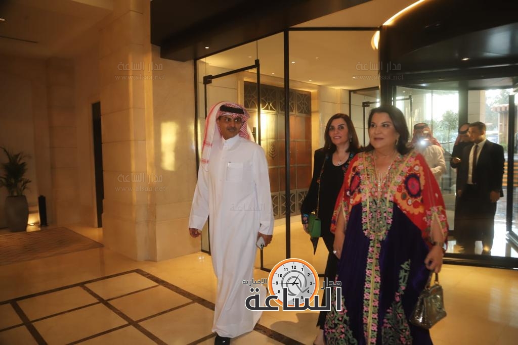 Madar Al-Saa Images 0.3486233698572997