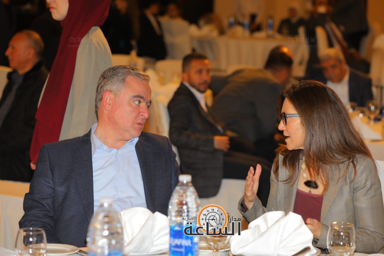 Madar Al-Saa Images 0.48588339402440583