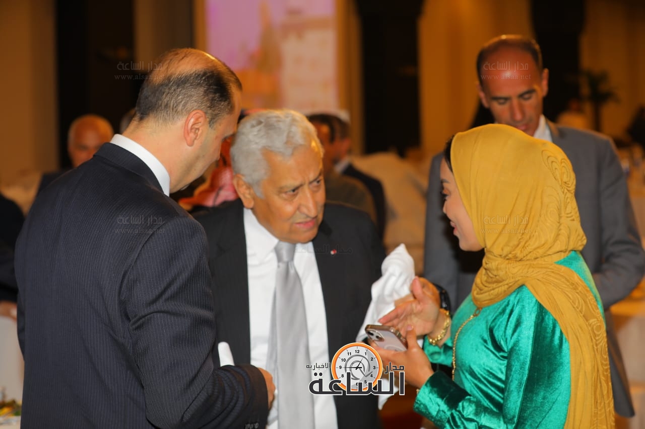 Madar Al-Saa Images 0.5613852877406416