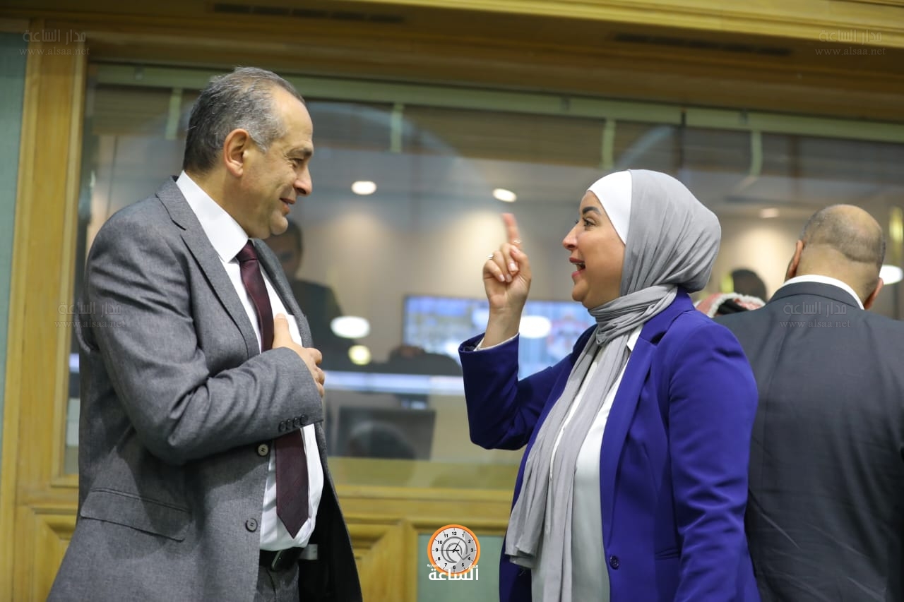 Madar Al-Saa Images 0.8565657219281348