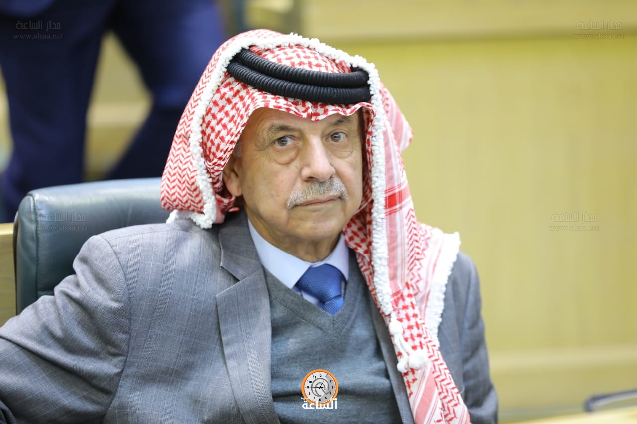 Madar Al-Saa Images 0.6431635973871122