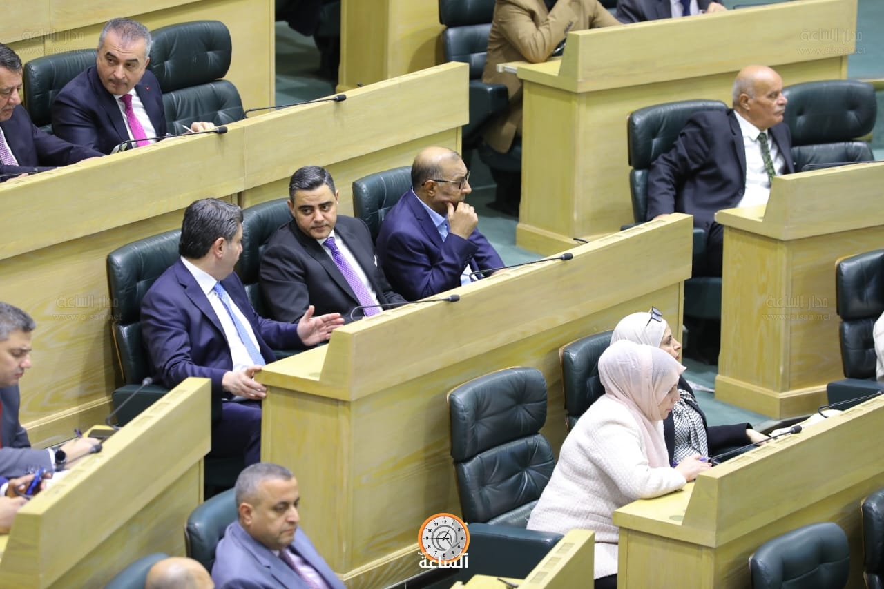 Madar Al-Saa Images 0.9745780890586129