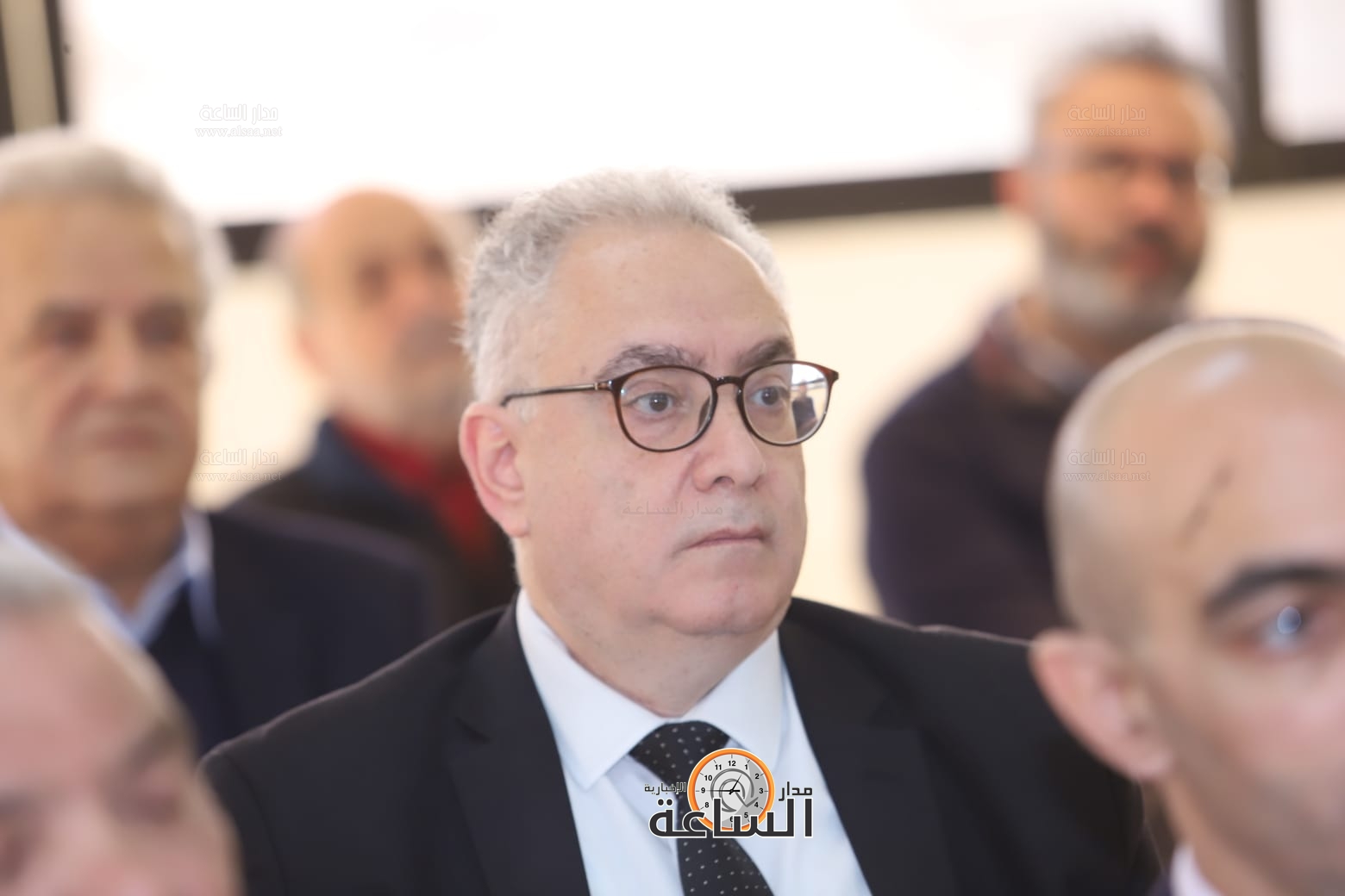 Madar Al-Saa Images 0.896924143999523