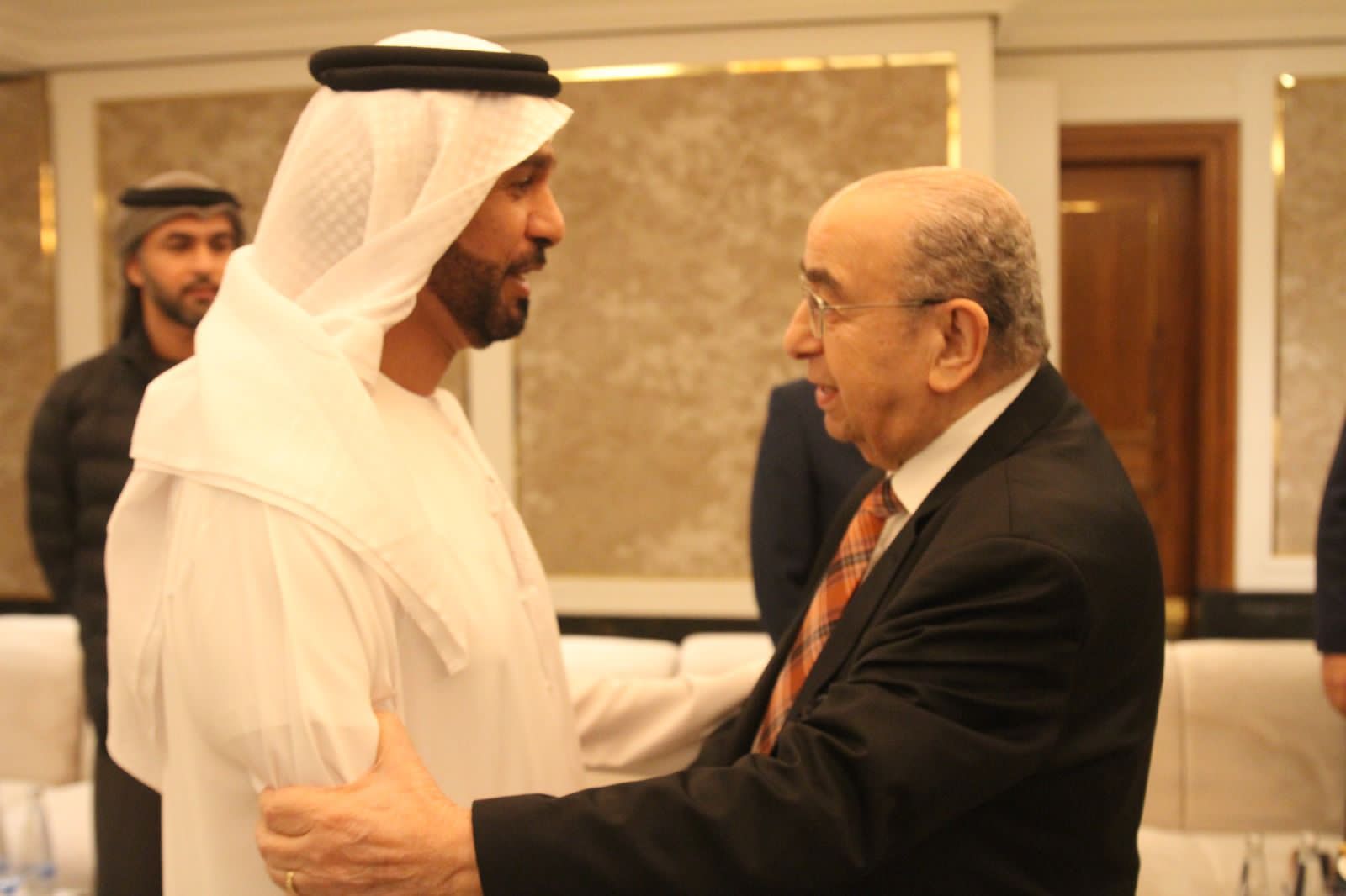 Madar Al-Saa Images 0.6848490060436538