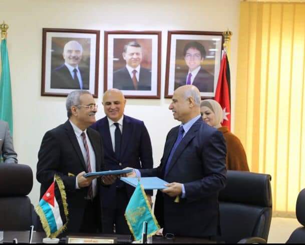 Madar Al-Saa Images 0.206770807357062