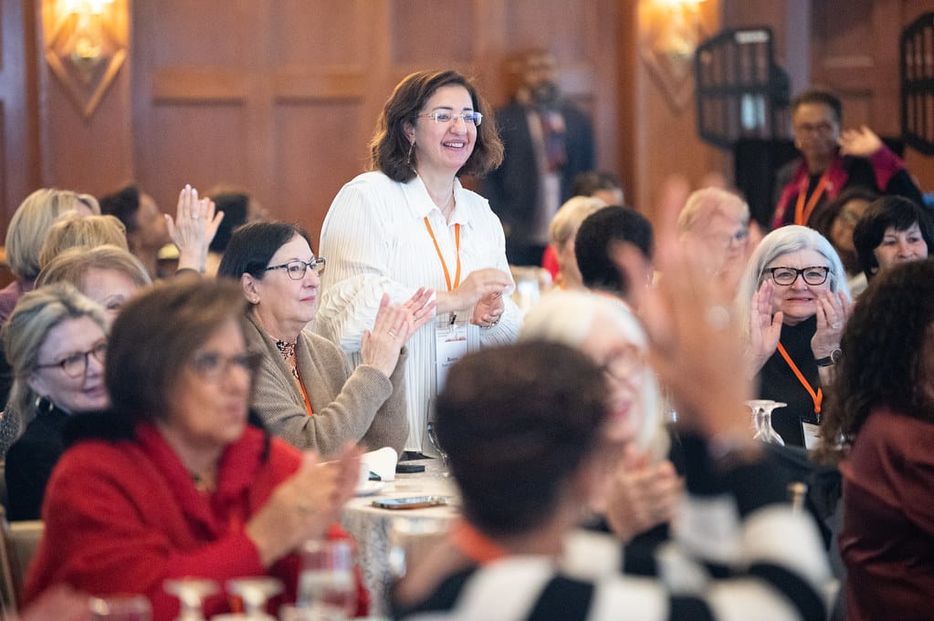 Madar Al-Saa Images 0.9673675102570076