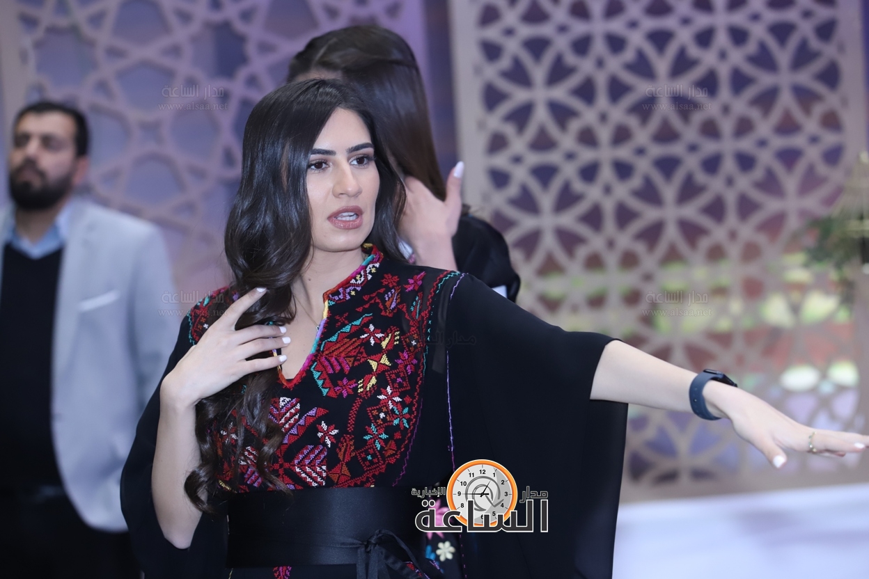 Madar Al-Saa Images 0.046436570137856736