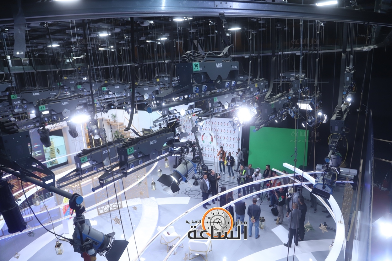 Madar Al-Saa Images 0.4522755647885409