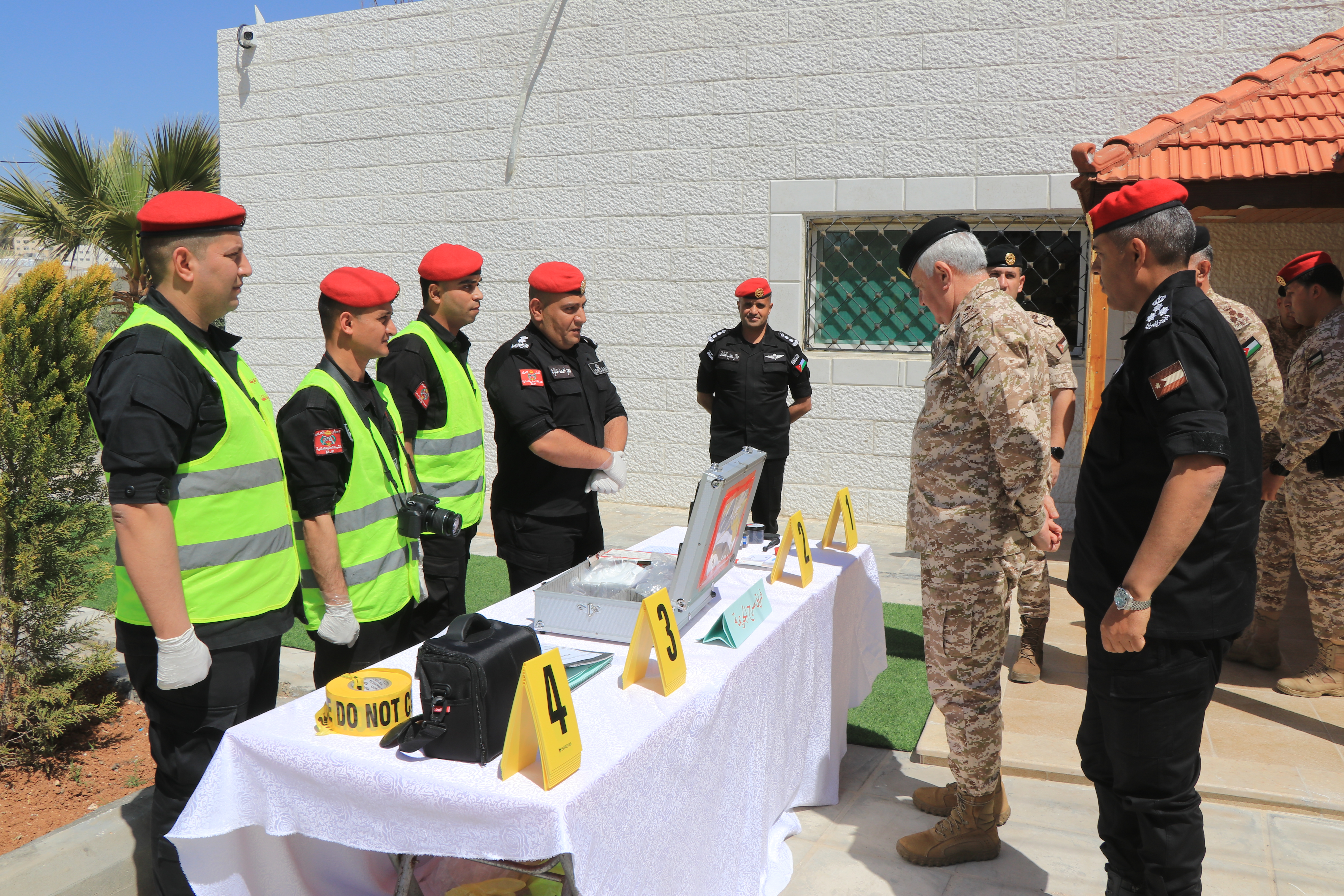 Madar Al-Saa Images 0.6592166100921606