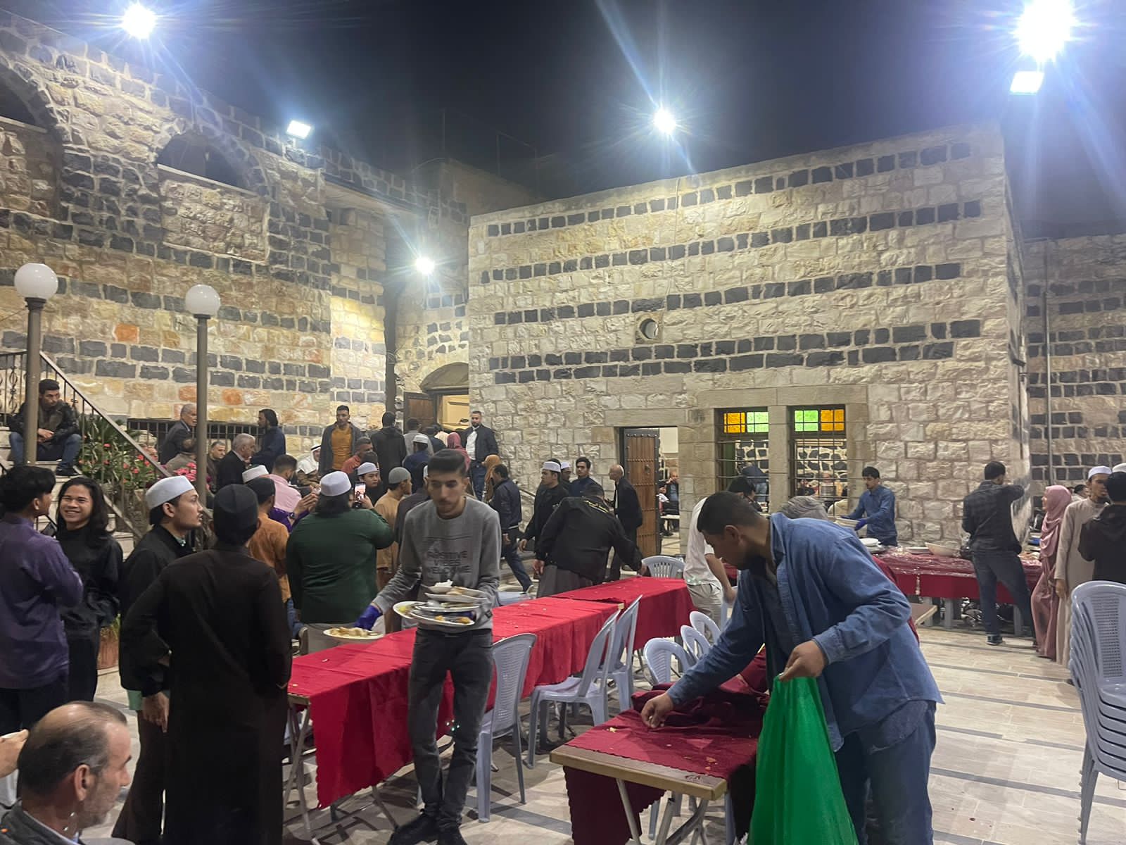 Madar Al-Saa Images 0.2512474438465033