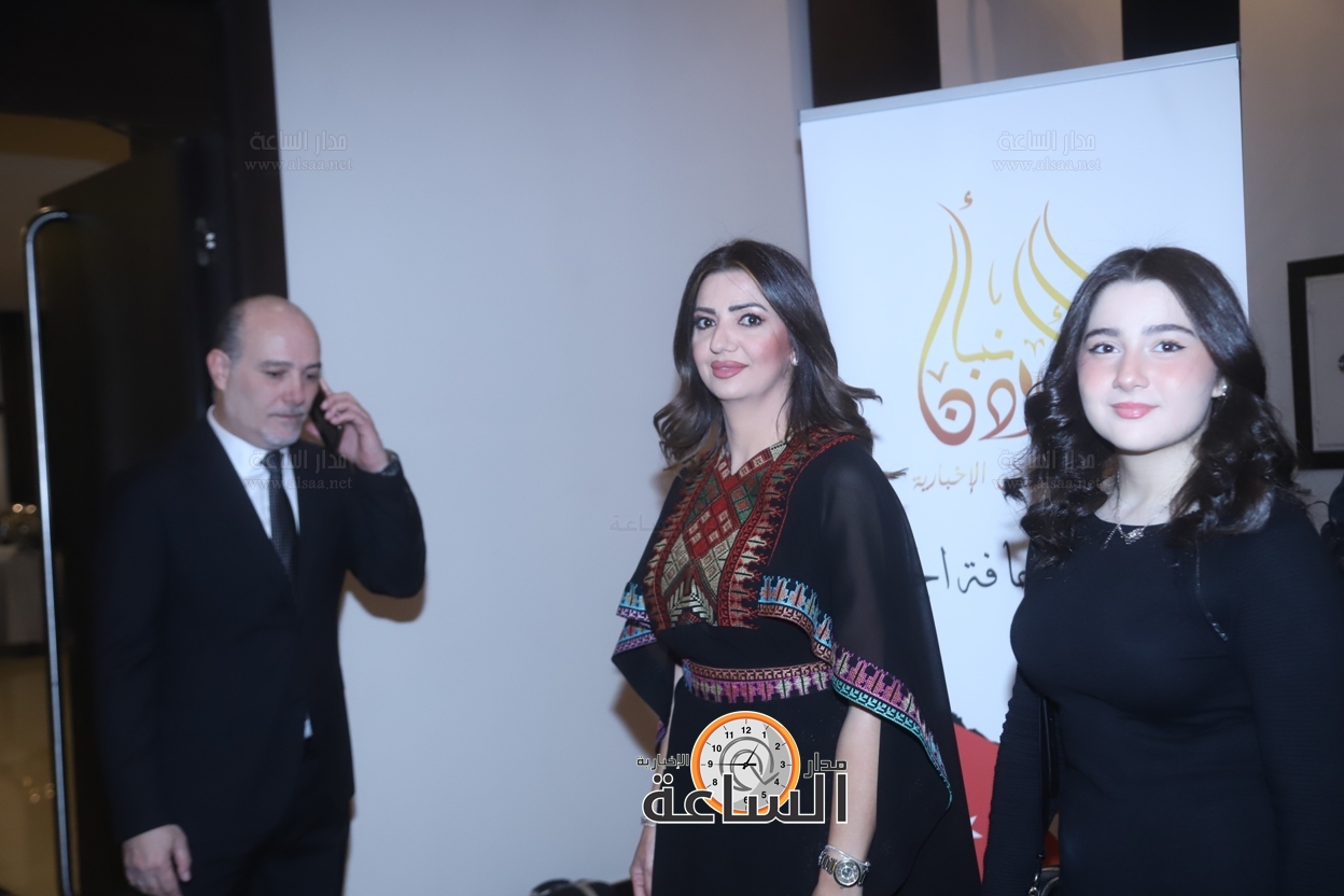 Madar Al-Saa Images 0.8702364357875789