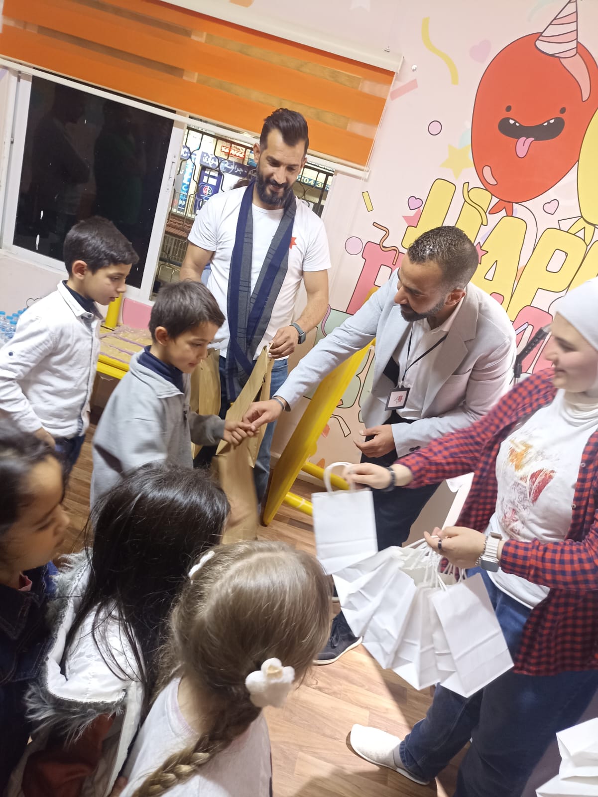 Madar Al-Saa Images 0.514520365589199