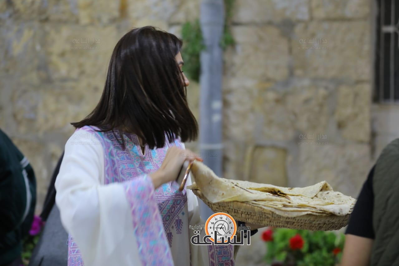 Madar Al-Saa Images 0.48764065464497053