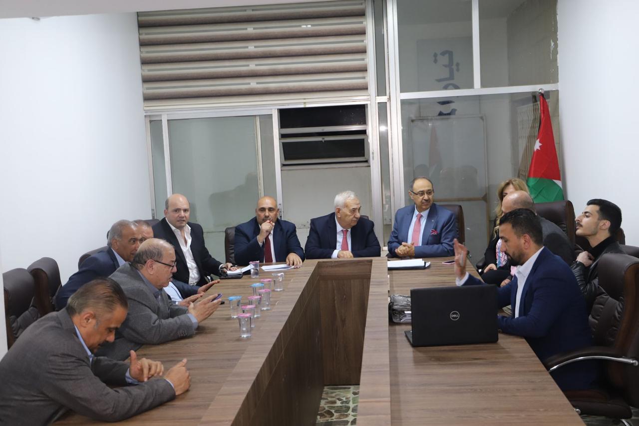 Madar Al-Saa Images 0.4969811127325501