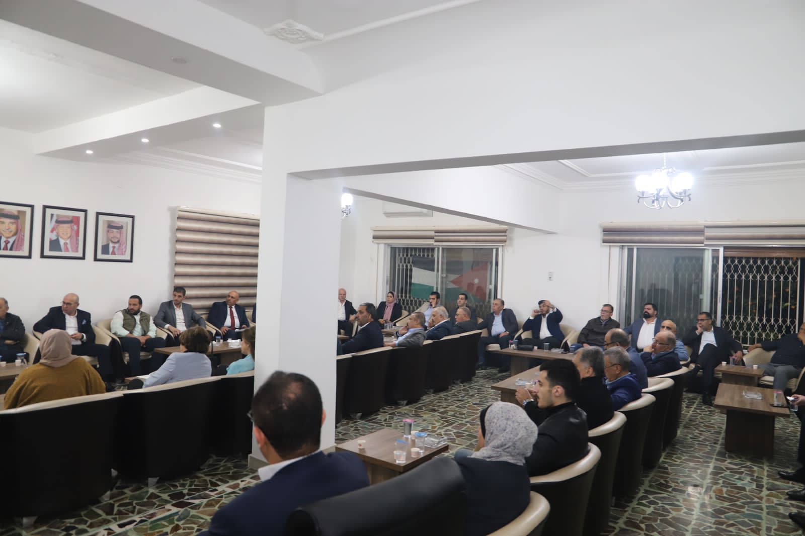 Madar Al-Saa Images 0.07597290681882285