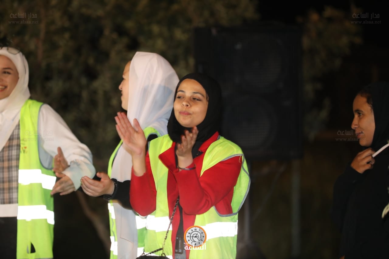 Madar Al-Saa Images 0.54876211375151