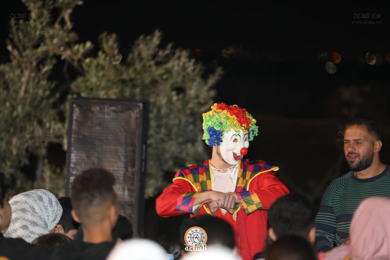 Madar Al-Saa Images 0.38049378343845697