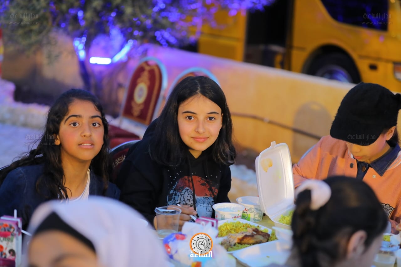 Madar Al-Saa Images 0.6209263175969197