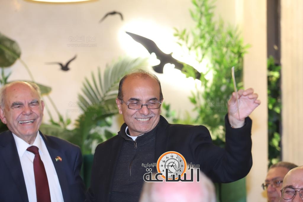 Madar Al-Saa Images 0.9605218572509534