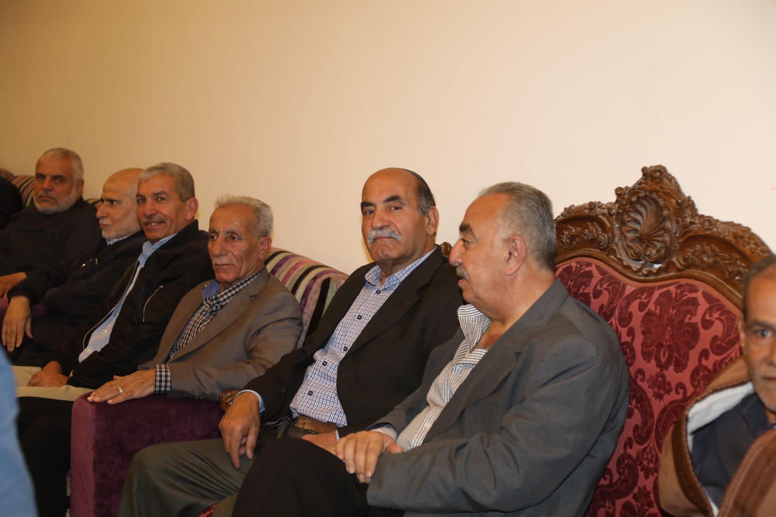 Madar Al-Saa Images 0.046794521145475665