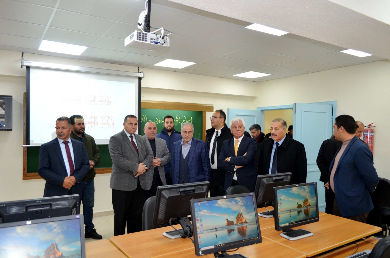 Madar Al-Saa Images 0.1253836116811995