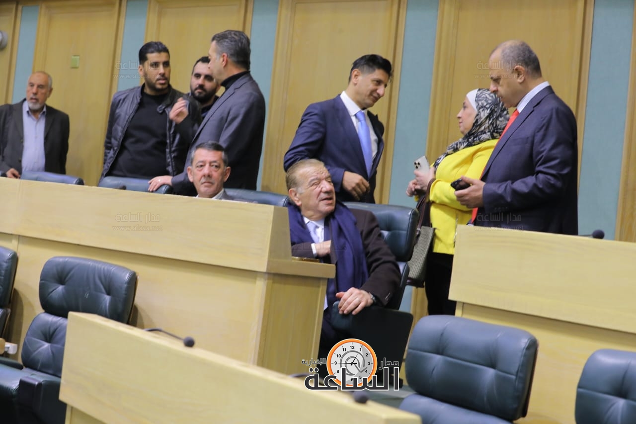 Madar Al-Saa Images 0.3535832663426004