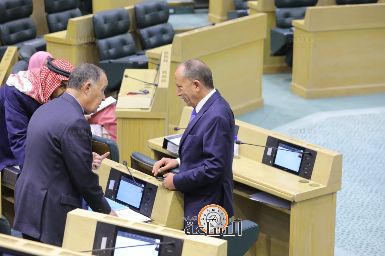 Madar Al-Saa Images 0.5859804155056751