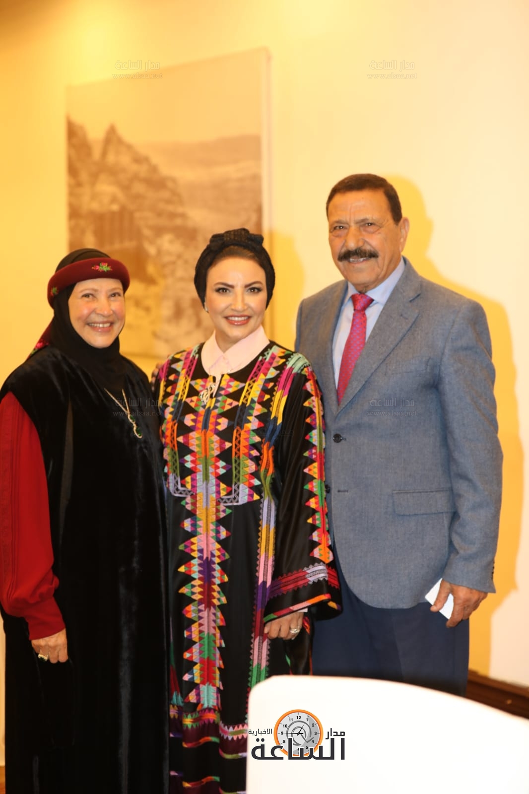 Madar Al-Saa Images 0.7341236472413504