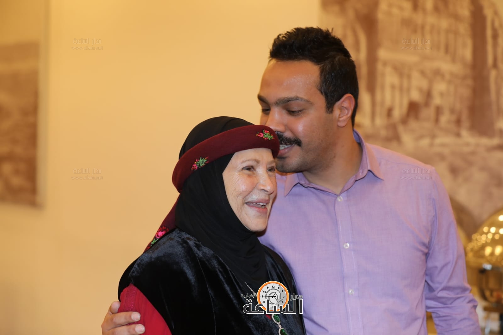 Madar Al-Saa Images 0.3874832111280637