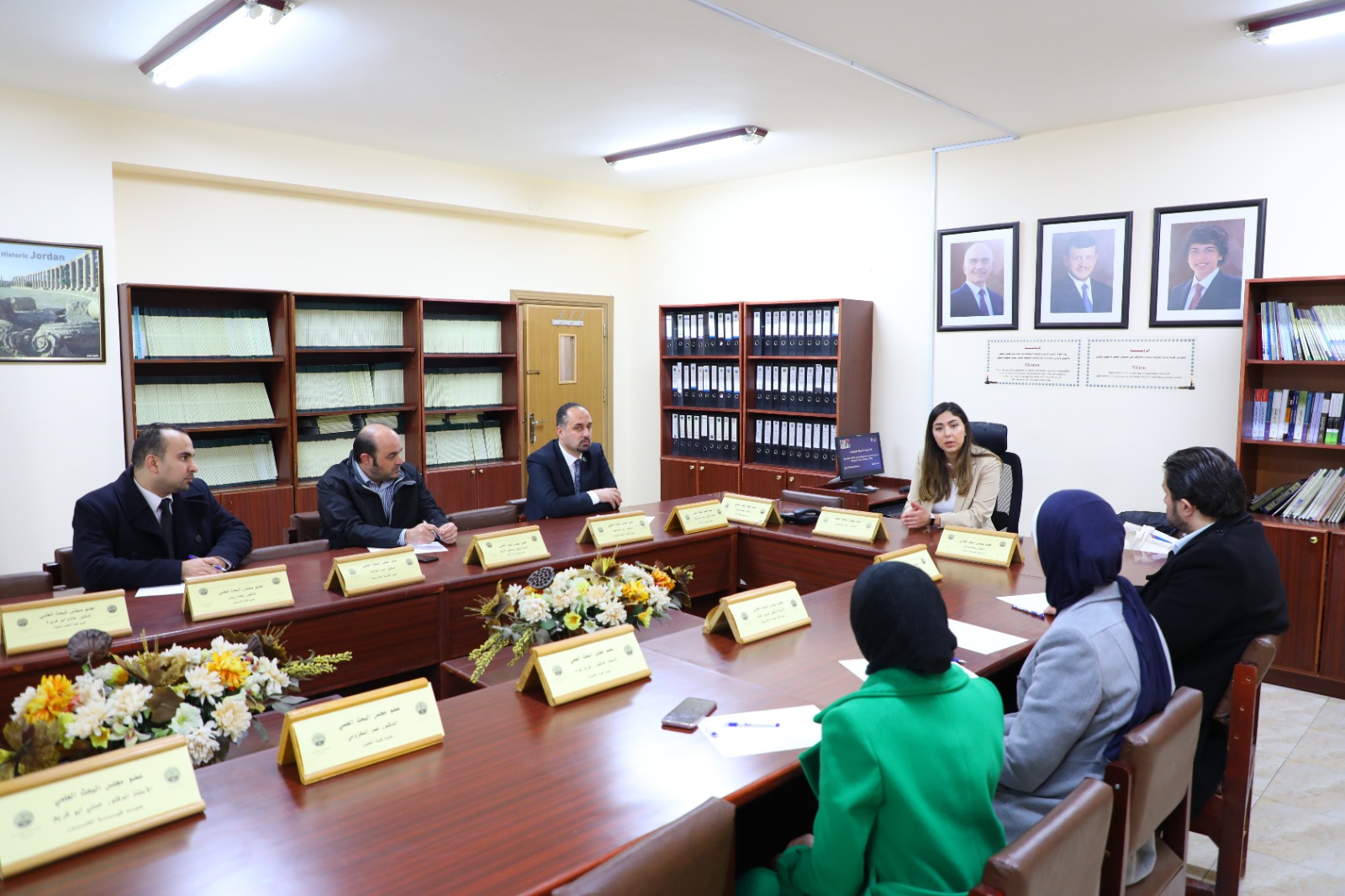 Madar Al-Saa Images 0.4619389457786929