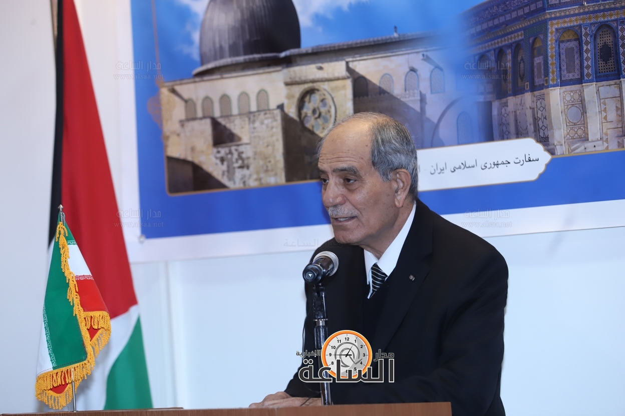 Madar Al-Saa Images 0.38323485794286927