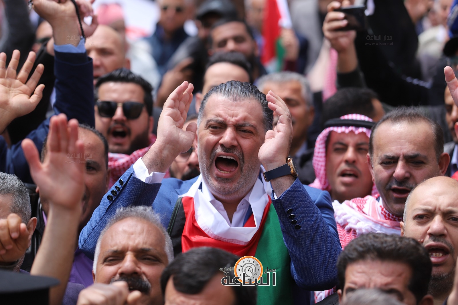 Madar Al-Saa Images 0.5448420971786851