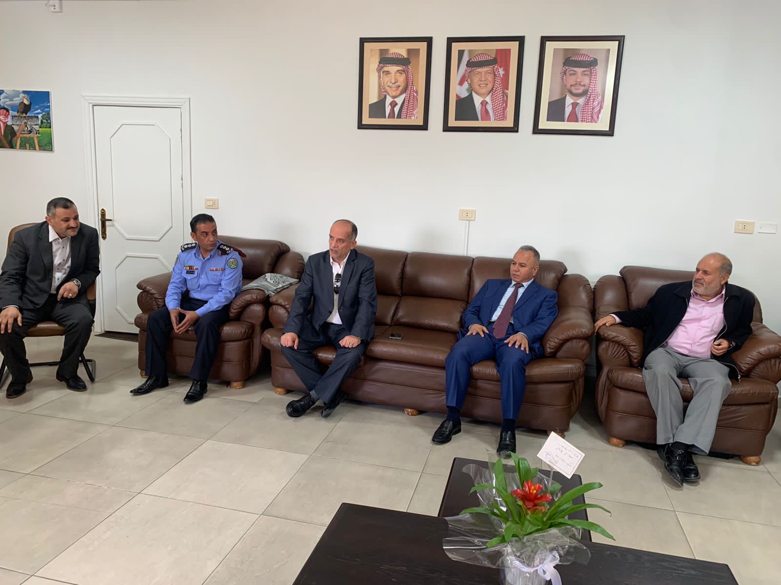 Madar Al-Saa Images 0.0608407240319746