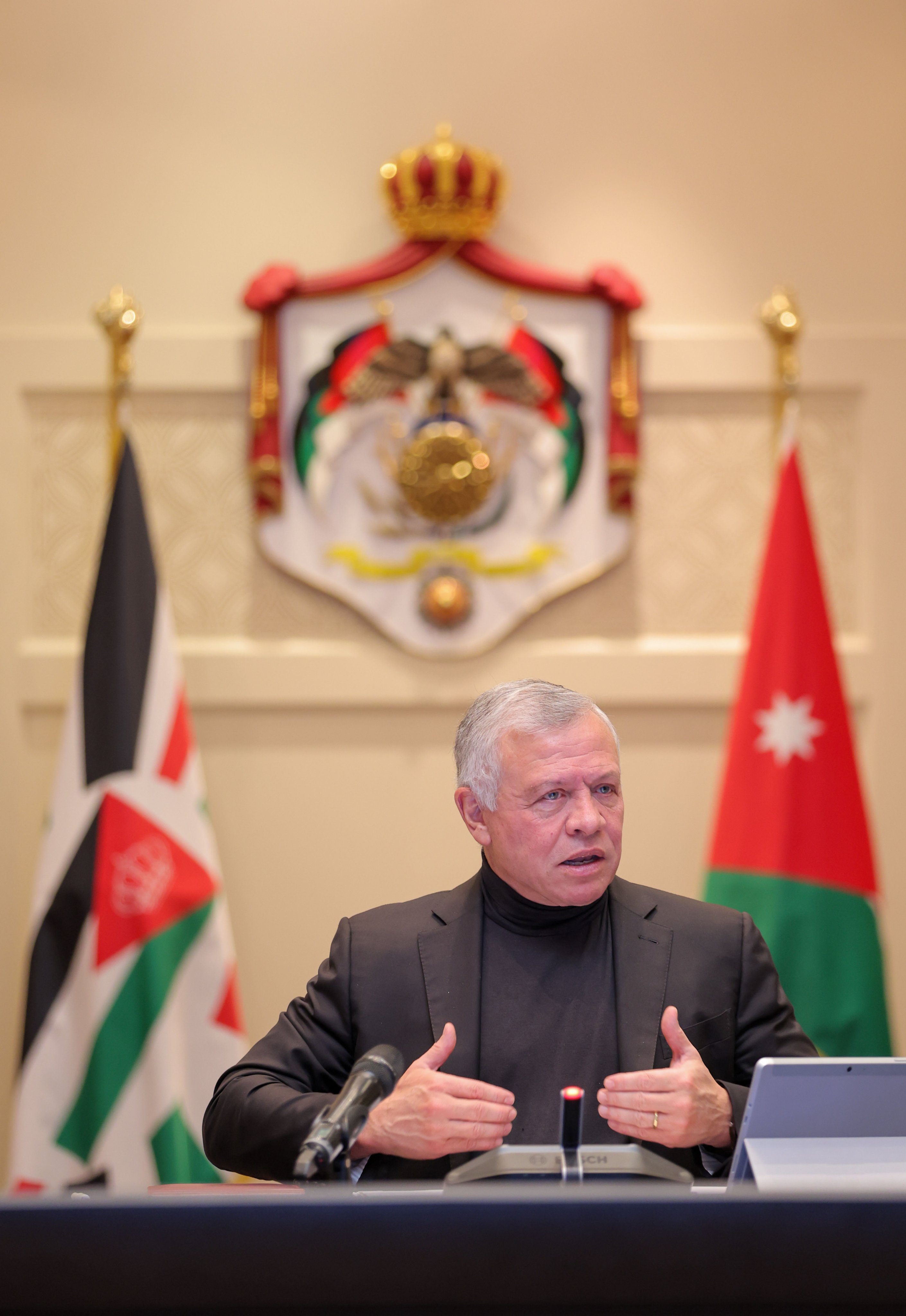 Madar Al-Saa Images 0.2774608838824686