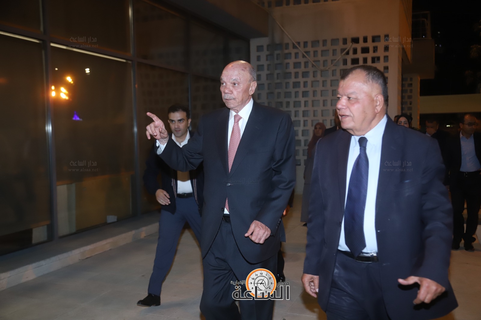 Madar Al-Saa Images 0.36126191940444685