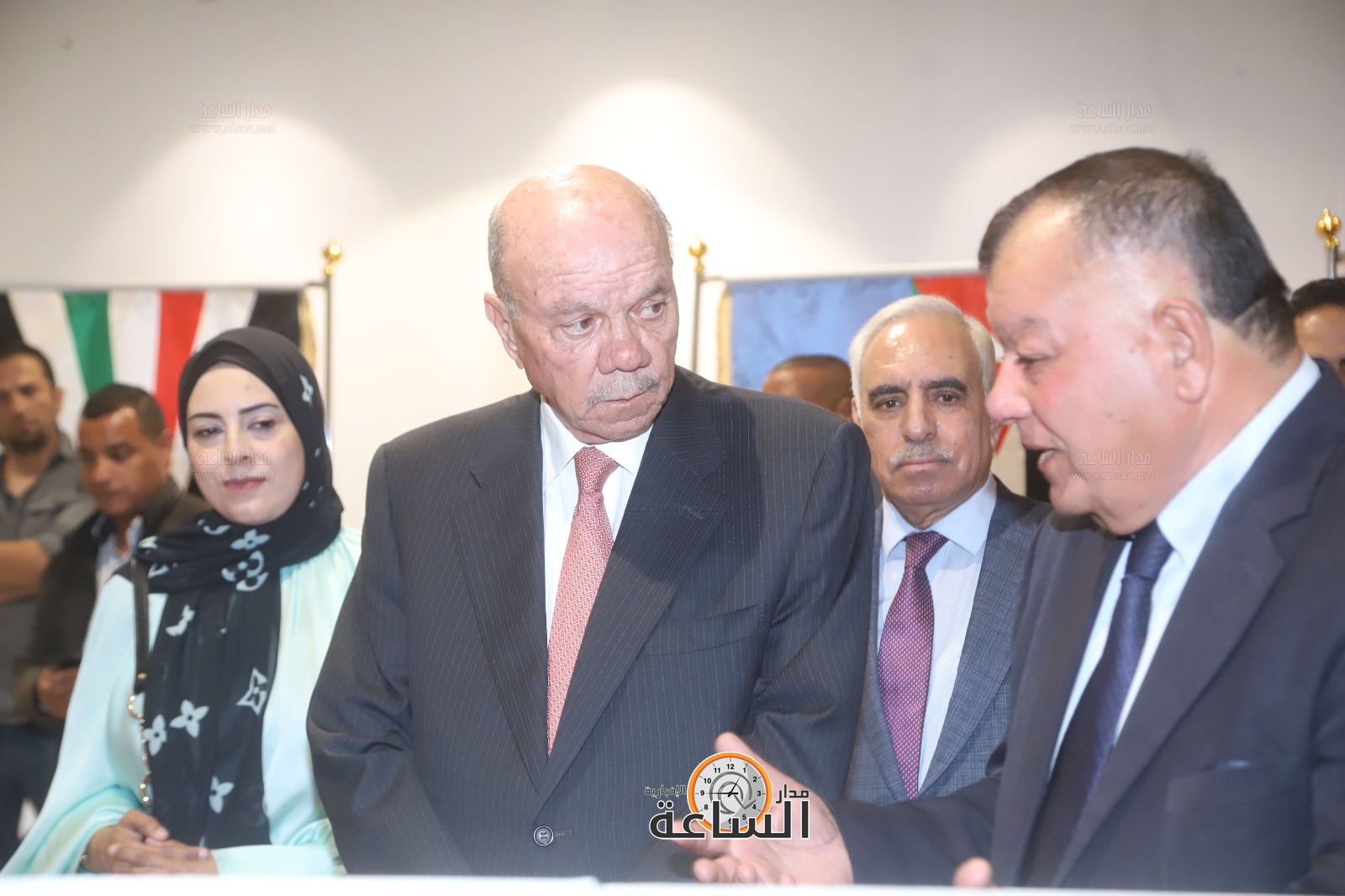 Madar Al-Saa Images 0.36813988714638035