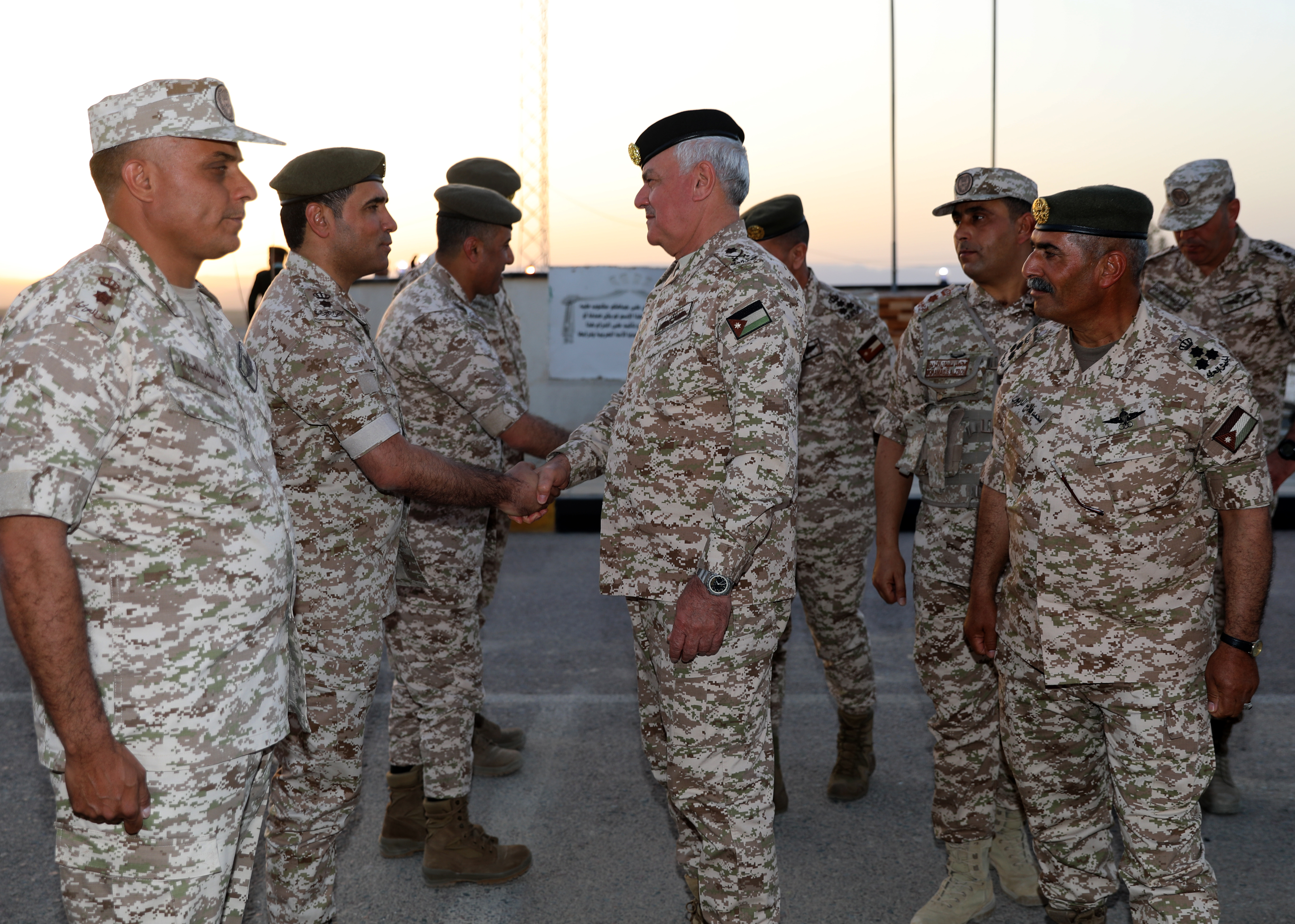 Madar Al-Saa Images 0.5297584883859461