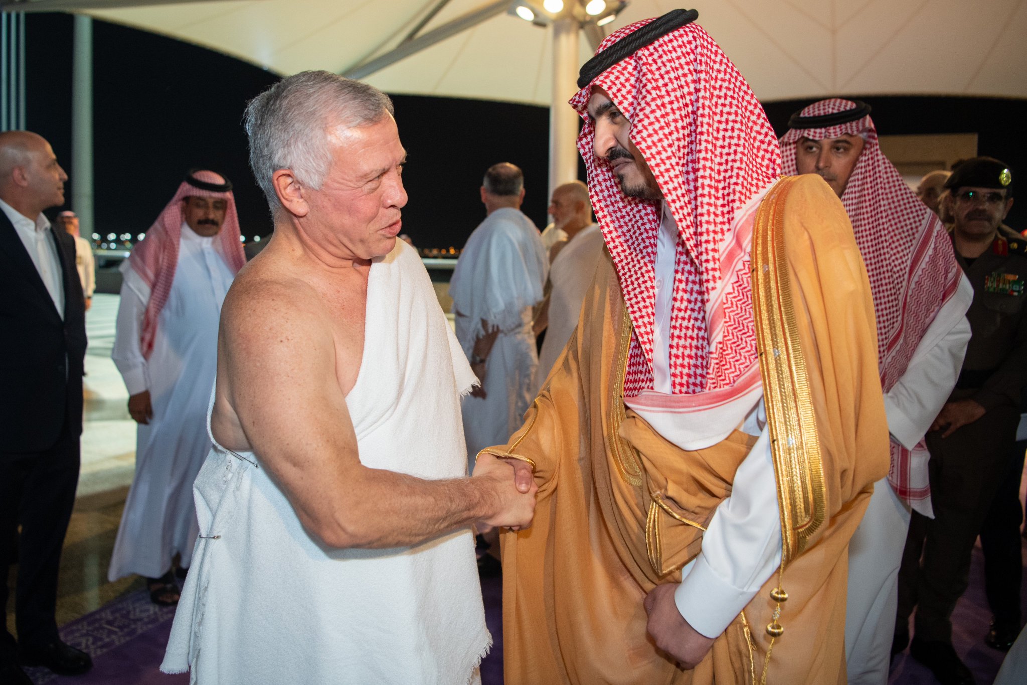 Madar Al-Saa Images 0.6049881302556699