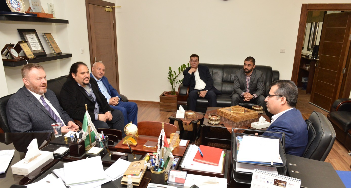 Madar Al-Saa Images 0.12761314335932306