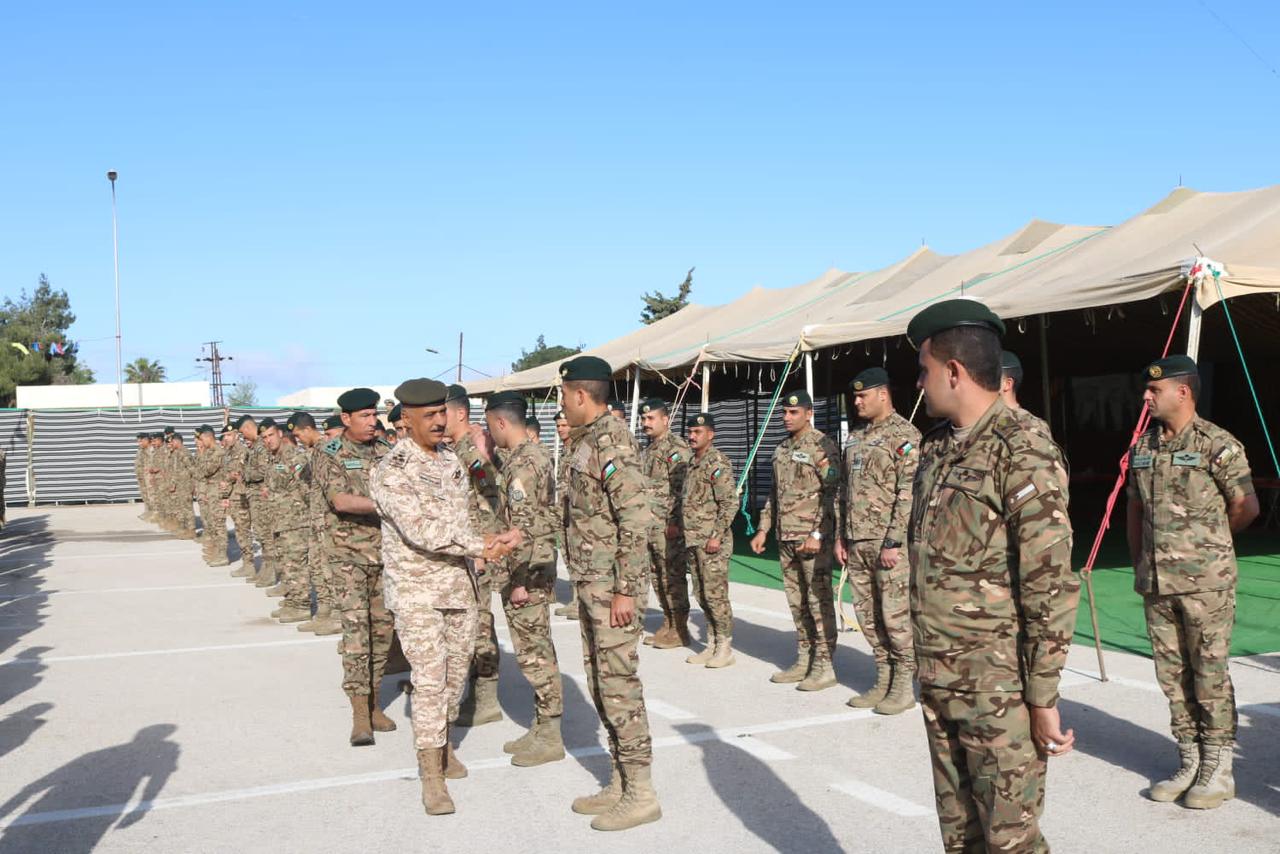 Madar Al-Saa Images 0.5233893275850088