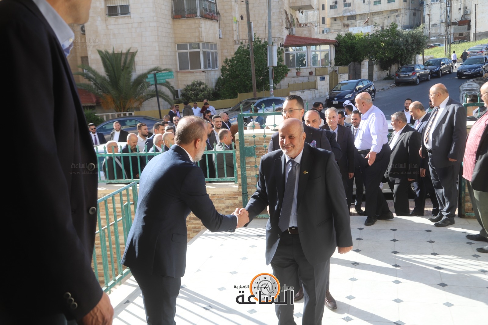 Madar Al-Saa Images 0.14005480347363752