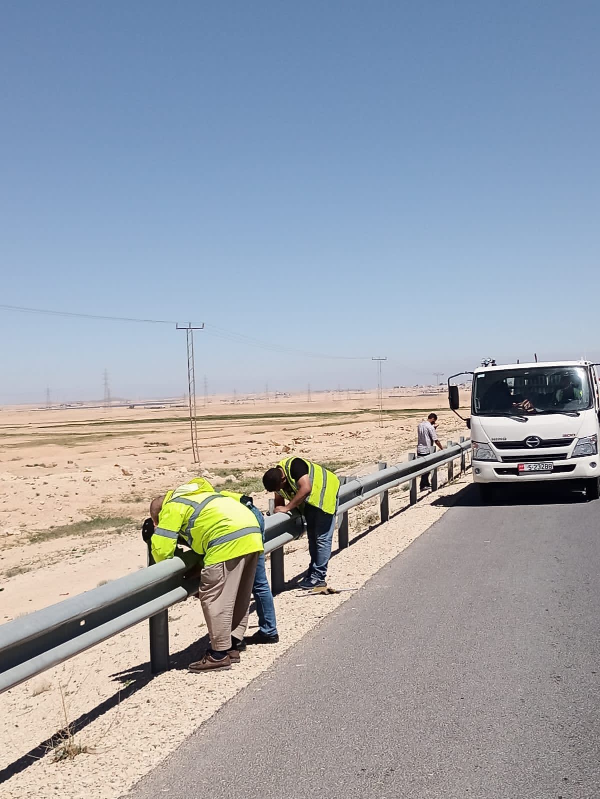 Madar Al-Saa Images 0.07452178994058922