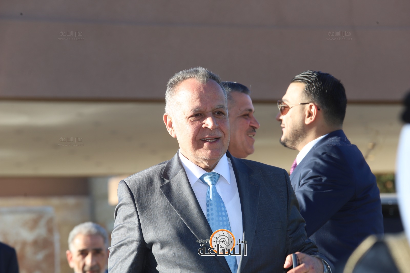 Madar Al-Saa Images 0.8593199221227794