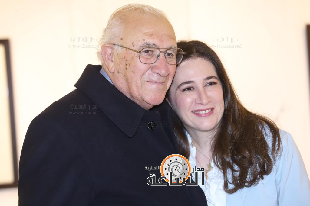 Madar Al-Saa Images 0.08511270632763979